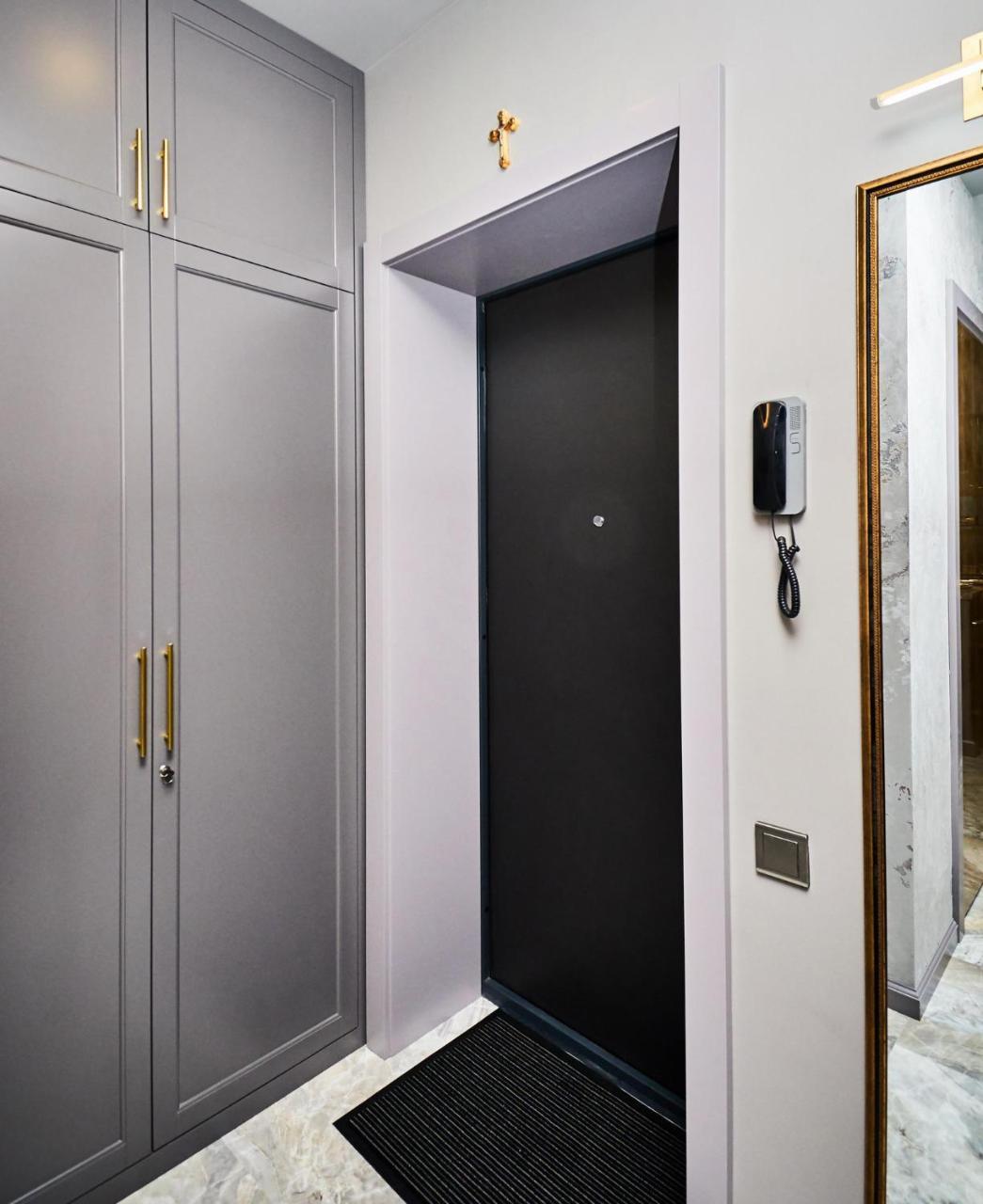 So Luxury Apartment In The Heart Of Minsk Near Circus מראה חיצוני תמונה